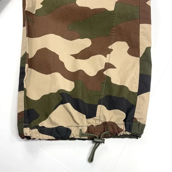 ANTHROPOLOGIE GOOD AMERICAN Women's Camo Cargo Parachute Pants Size Medium - Picture 4 of 10